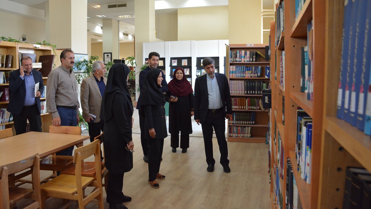 رسانه ملی و کتابخانه‌های عمومی جدایی‌ناپذیرند/ لزوم تشکیل کارگروه مشترک برای ترویج فرهنگ مطالعه