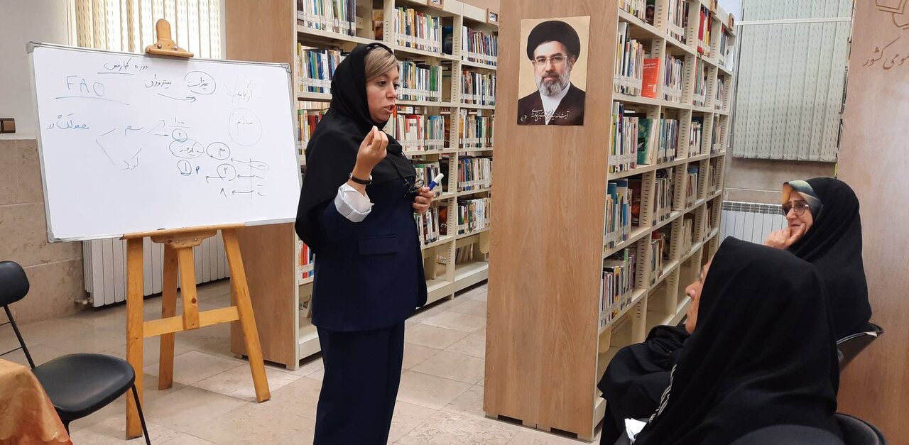 اولین کارگاه سبک زندگی سالم در کتابخانه شهید فتوحی شعار برگزار شد