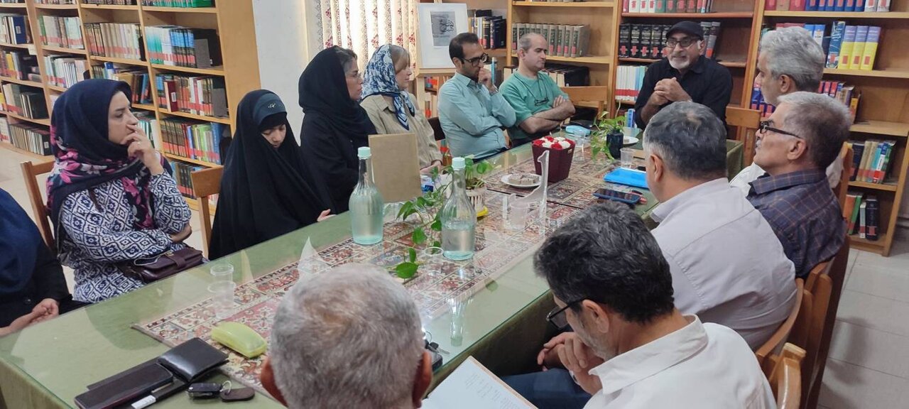 نشست کتابخوان «به یاد دولتمردان شهید» در کتابخانههای عمومی مازندران برگزار شد