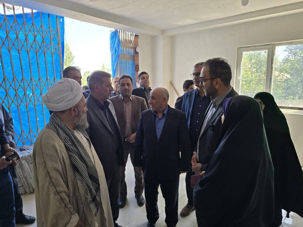 استاندار مازندران، روند پیشرفت پروژه کتابخانه مرحوم میارنعیمی کلاردشت را بررسی کرد