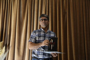 نخستین سوگواره ملی عاشورایی «نذر شعر» در کتابخانه مرکزی پارک شهر برگزار شد