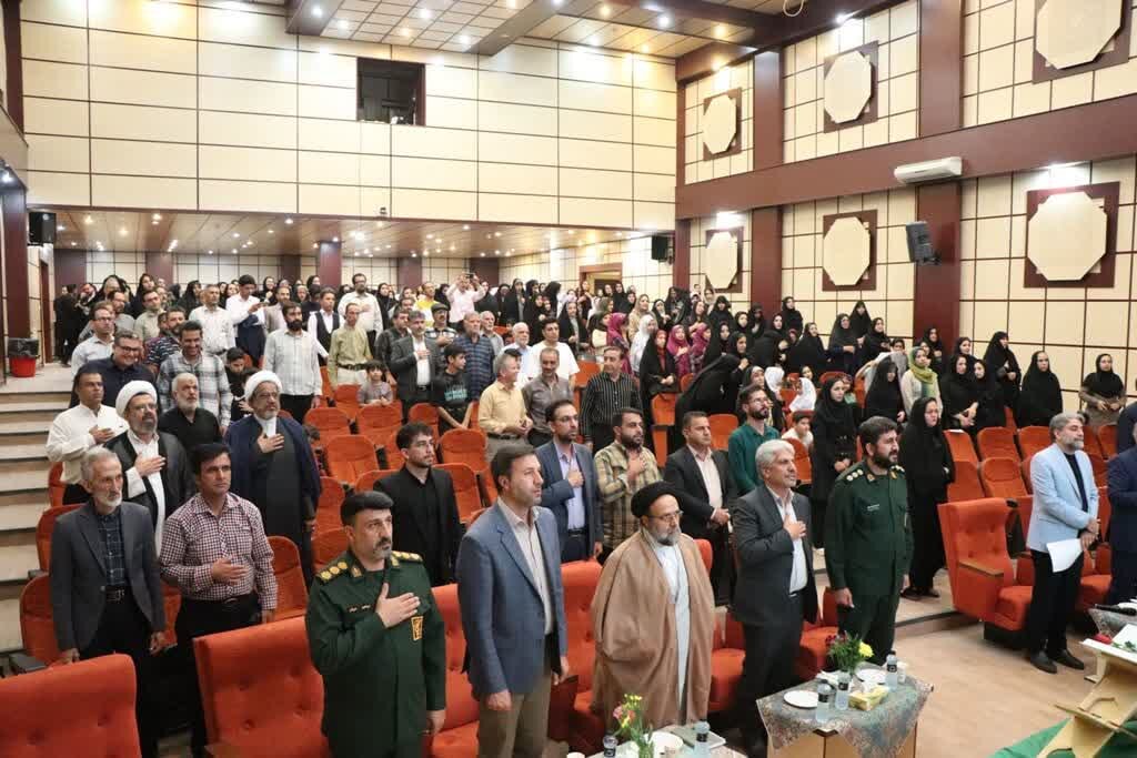 از برگزیدگان مسابقه «در سایه‌سار حکمت علوی» تقدیر شد