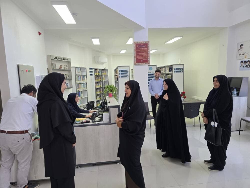 فلاح کردآبادی از کتابخانههای شهرستان چالوس بازدید کرد