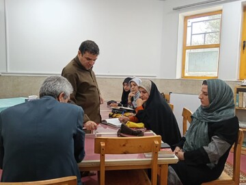 کتابخانه مهدی آذریزدی؛ پاتوقی پویا برای یادگیری و خلاقیت کودکان و نوجوانان یزد