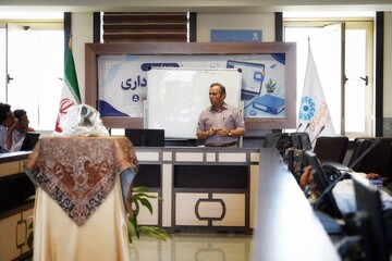 برگزاری دوره آموزشی مکاتبات اداری برای کارکنان کتابخانه‌های عمومی زنجان