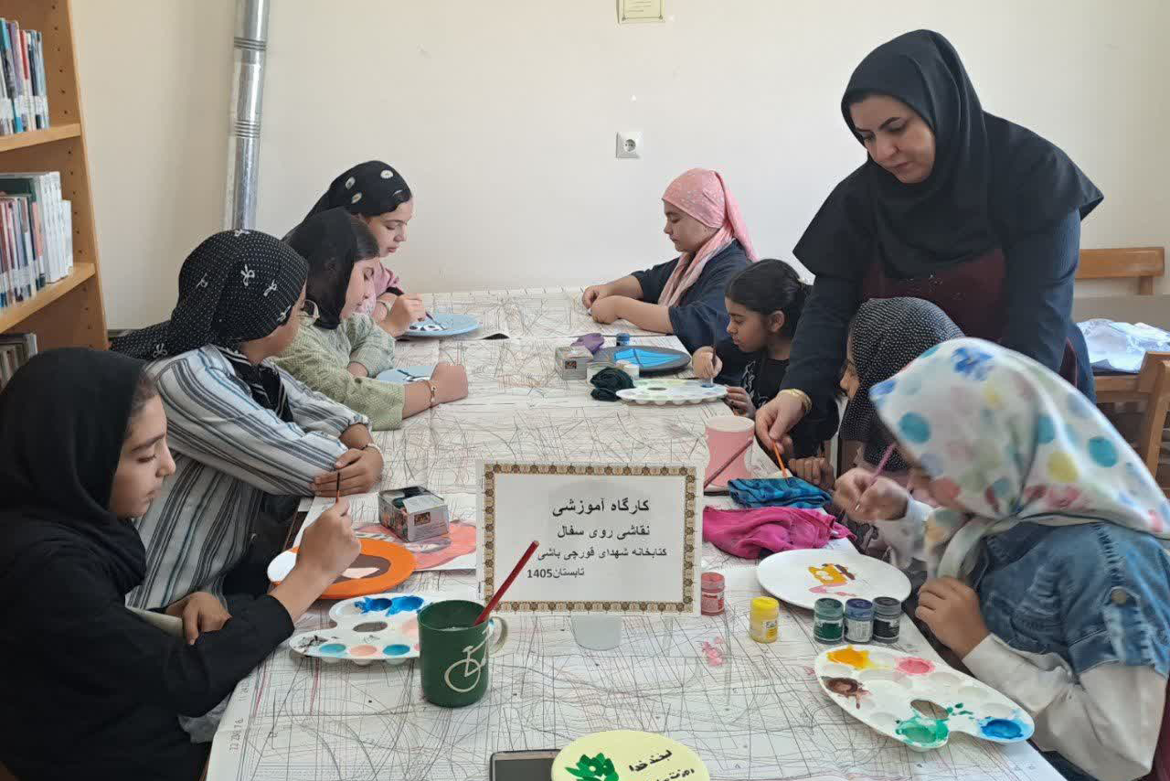 کتابخانه شهدای قورچی‌باشی میزبان نوجوانان و کودکان شد