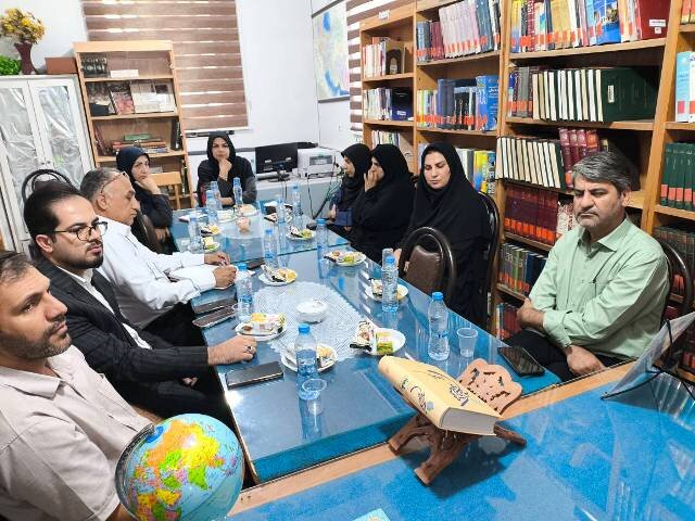 نشست هم‌اندیشی بررسی نحوه فعالیت سالن‌های مطالعاتی در جیرفت