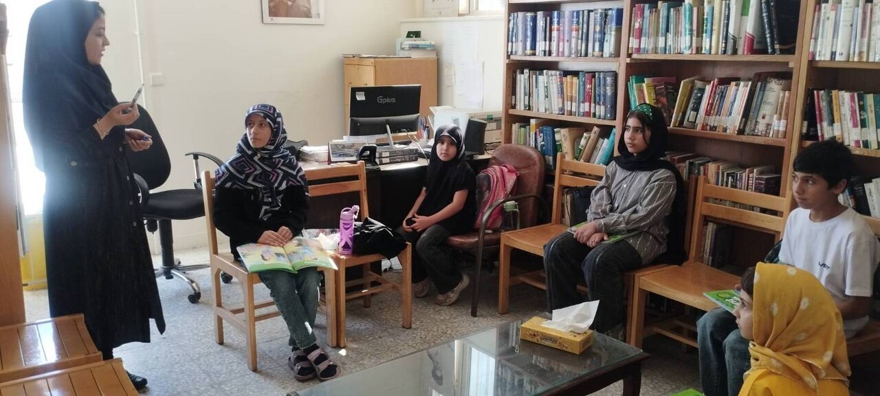 برگزاری نشست‌ها و کارگاه‌های متنوع در کتابخانه دانش زنجان