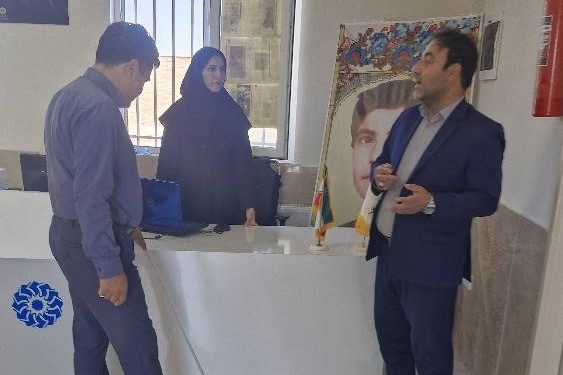 کتابخانه عمومی شهید علی‌اصغر صلاحی فخرآباد؛ کانونی برای ترویج کتابخوانی و فرهنگ ایثار