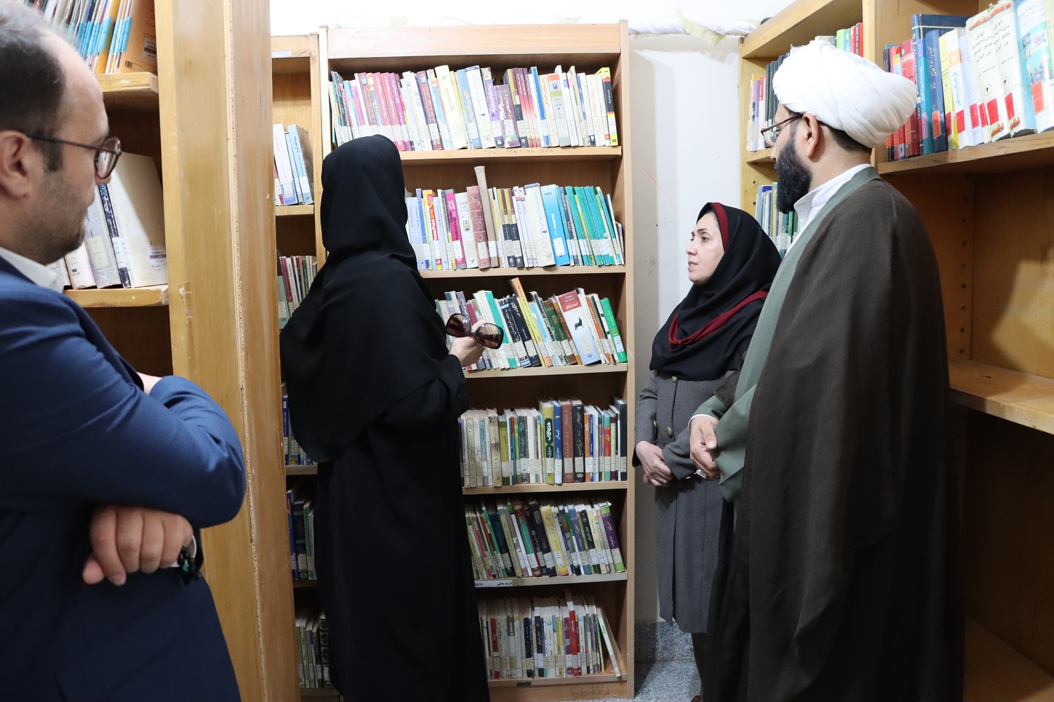 آغاز بهکار مرکز مبادله منابع کتابخانهای استان خوزستان با ۵۰ هزار نسخه کتاب آماده بهرهبرداری