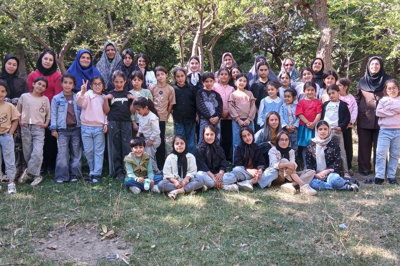 تابستانی پرنشاط برای کودکان و نوجوانان روستای ارلان در پیشخان خدمات کتابخانهای یعقوبی