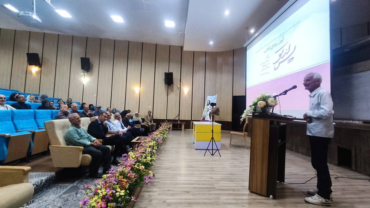 &nbsp;کتاب «پس از تو» در کتابخانه عمومی جمشید احمدی قائمشهر رونمایی شد