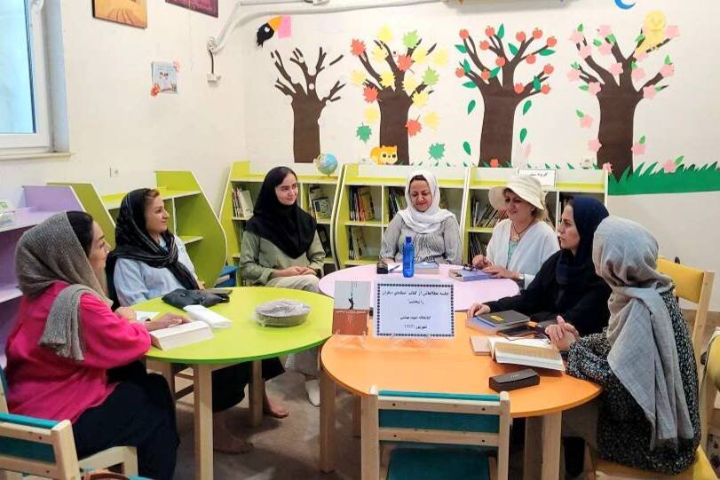 نشست‌های مطالعاتی و مثنوی‌خوانی در کتابخانه‌های عمومی گنبد کاووس برگزار شد