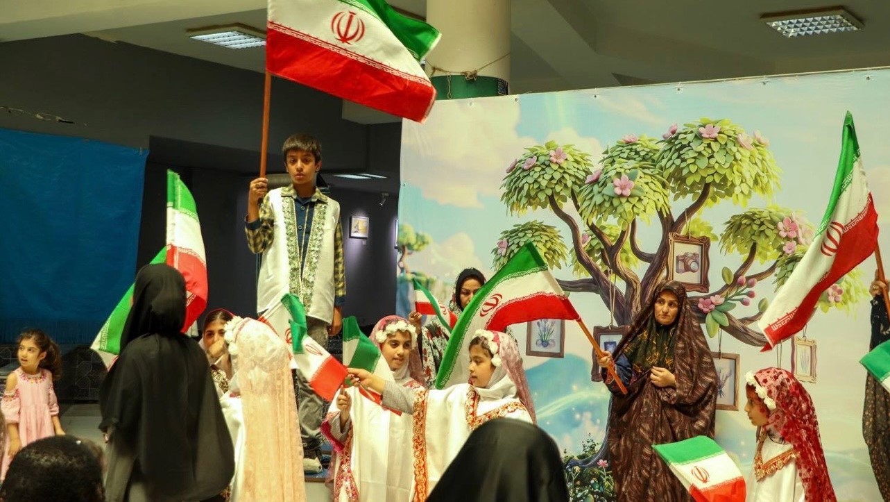 اجرای نمایش «زنگ انشا» در کتابخانه مرکزی خوزستان