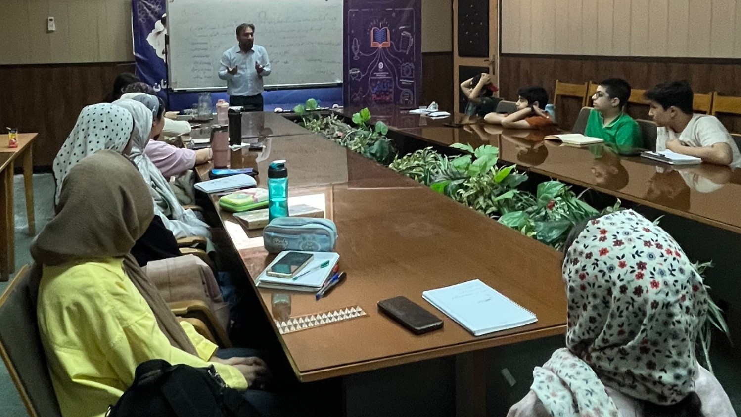 «آکادمی ترویج خواندن» در کتابخانه مرکزی خوزستان با حضور نوجوانان «فنتاب» آغاز بهکار کرد