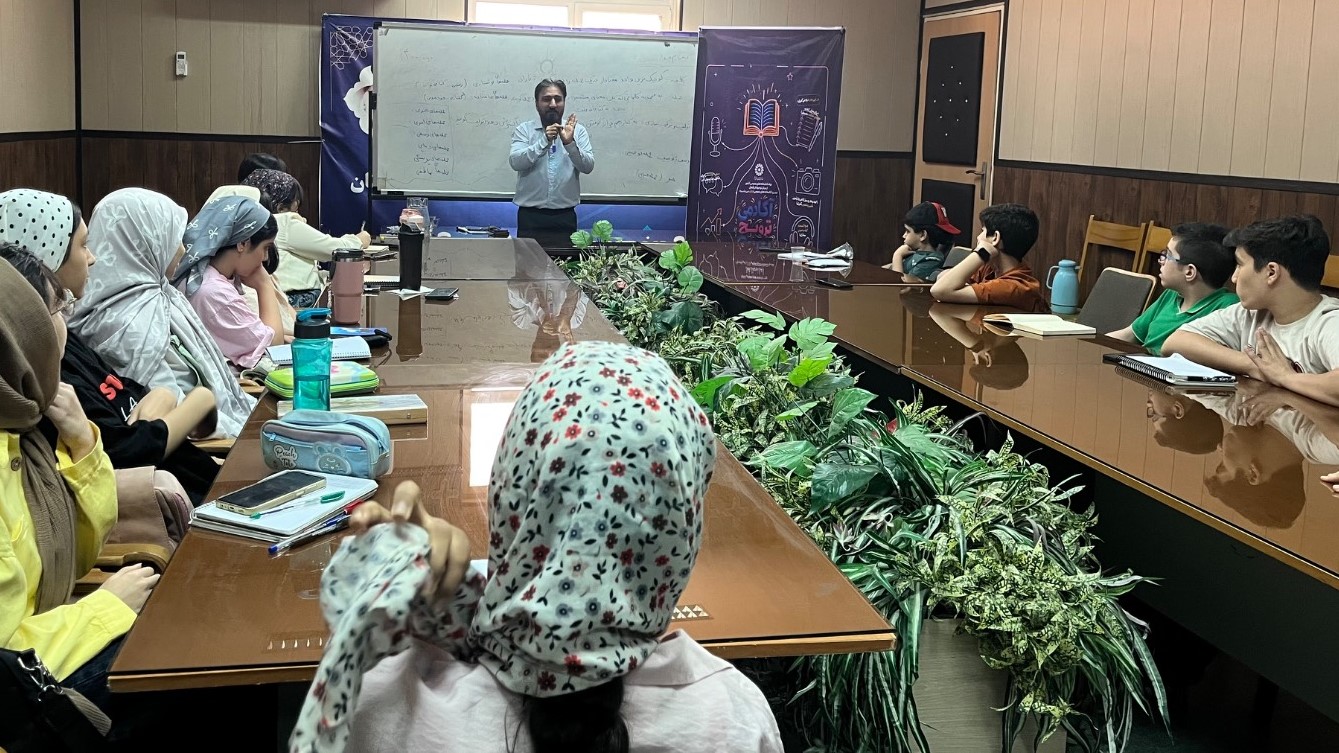 «آکادمی ترویج خواندن» در کتابخانه مرکزی خوزستان با حضور نوجوانان «فنتاب» آغاز بهکار کرد