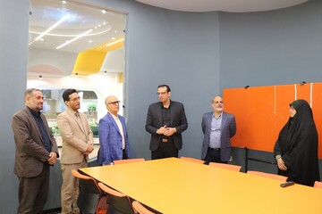 عقاب افشان