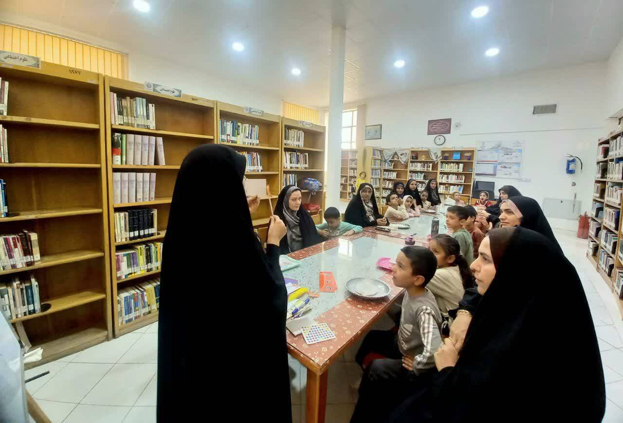 برگزاری کارگاه «تربیت خلاق و انس با قرآن» با حضور مادران و کودکان