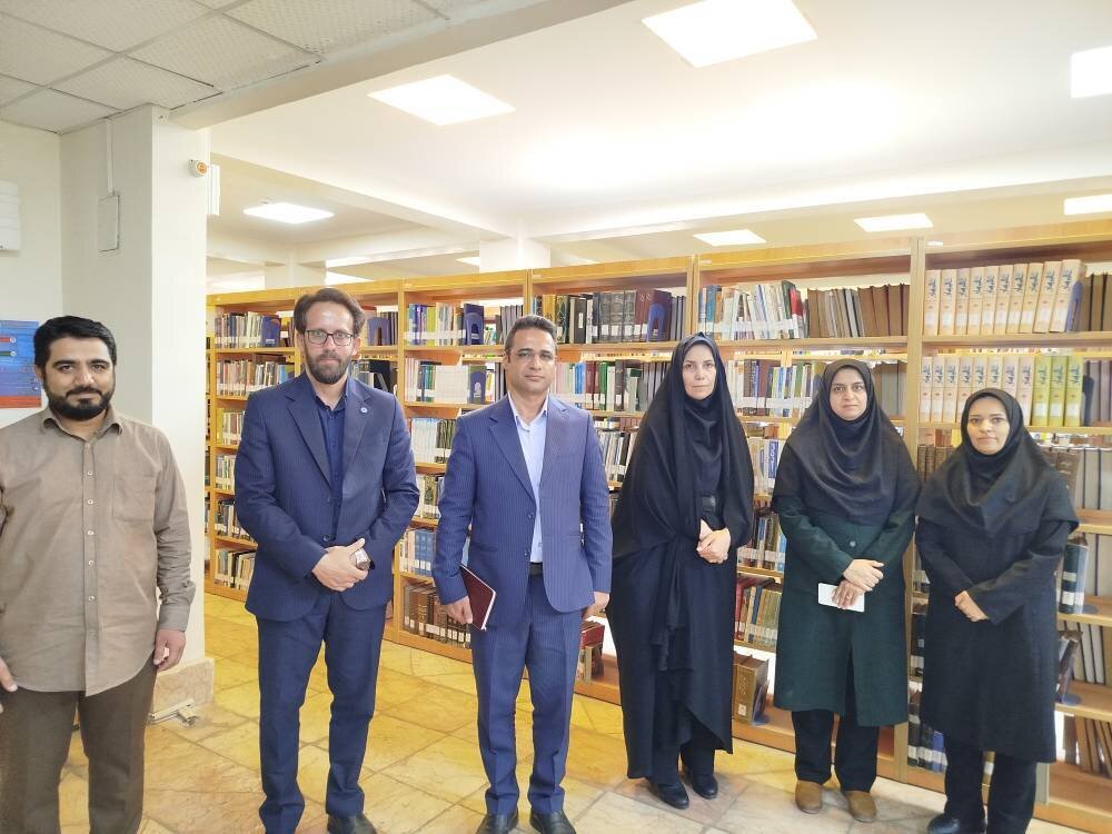 بازدید نظارتی معاون ادارهکل کتابخانههای عمومی لرستان از کتابخانههای شهرستان بروجرد