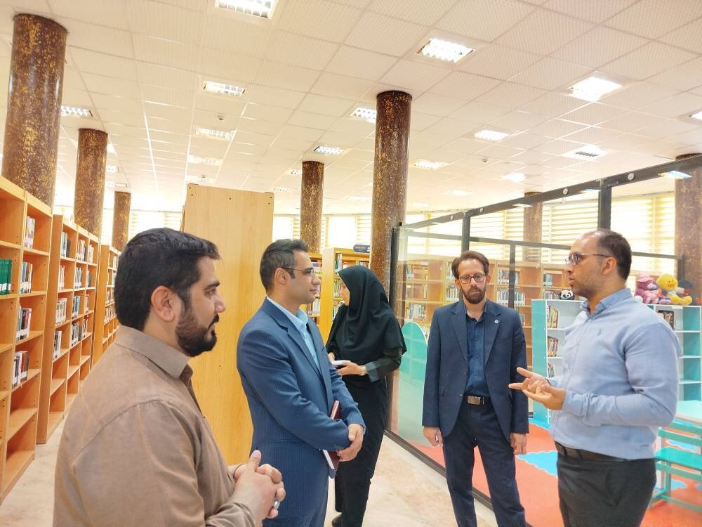 بازدید نظارتی معاون ادارهکل کتابخانههای عمومی لرستان از کتابخانههای شهرستان بروجرد
