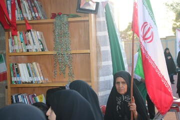 غرفه اداره‌کل کتابخانه‌های عمومی روز سوم کنگره شهدا در قاب تصاویر