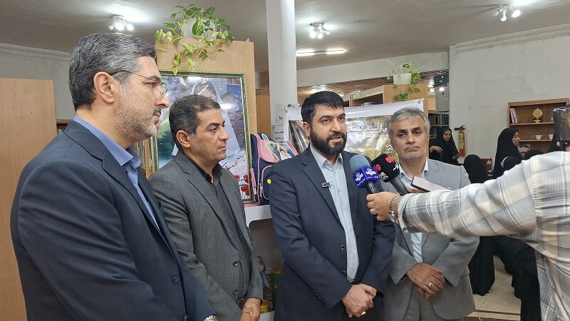 مراسم رونمایی از قفسه کتاب‌های شهیده «سیده محیا صدیقی صابر»
