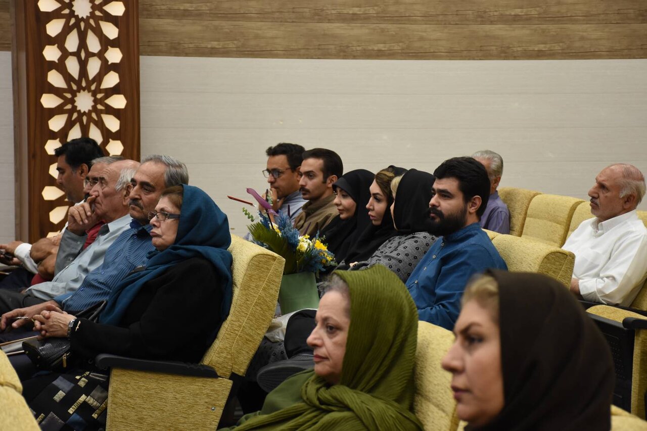شهریار، شاعری برخاسته از سنت، پیشرو در نوآوری و نزدیک به زبان مردم
