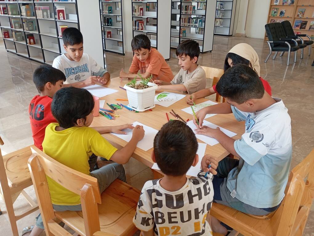 برگزاری نشستهای انجمن و رویدادهای کتابخانهای در شهرستانهای کرمانشاه