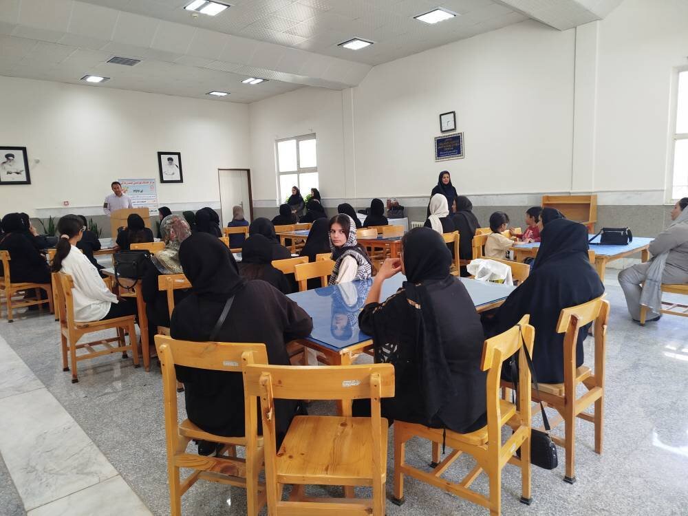 برگزاری نشستهای انجمن و رویدادهای کتابخانهای در شهرستانهای کرمانشاه