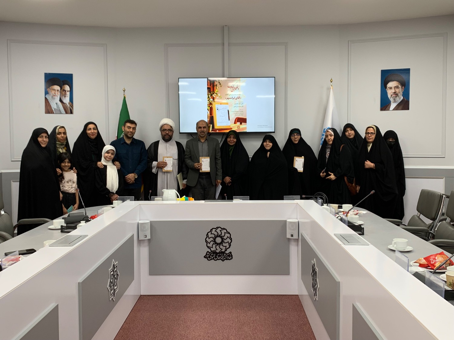 «آقای ایرانشهر» روایت ۸ ماه تبعید رهبر شهید انقلاب است