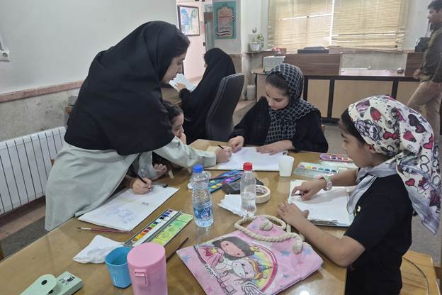 کتابخانه عمومی فرزانه جامع طرق؛ نبض فرهنگی محله در تابستانی سرشار از یادگیری و خلاقیت