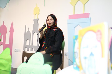 دیدار و گفت و گوی صمیمی با مریم هاشم‌پور، نویسنده شاخص حوزه ادبیات کودک و نوجوان