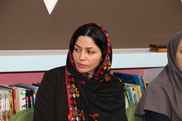 دیدار و گفت و گوی صمیمی با مریم هاشم‌پور، نویسنده شاخص حوزه ادبیات کودک و نوجوان