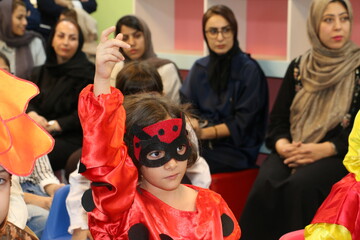 دیدار و گفت و گوی صمیمی با مریم هاشم‌پور، نویسنده شاخص حوزه ادبیات کودک و نوجوان