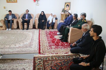 دیدار با خانواده شهید ابراهیم احمدی در شهر سورشجان