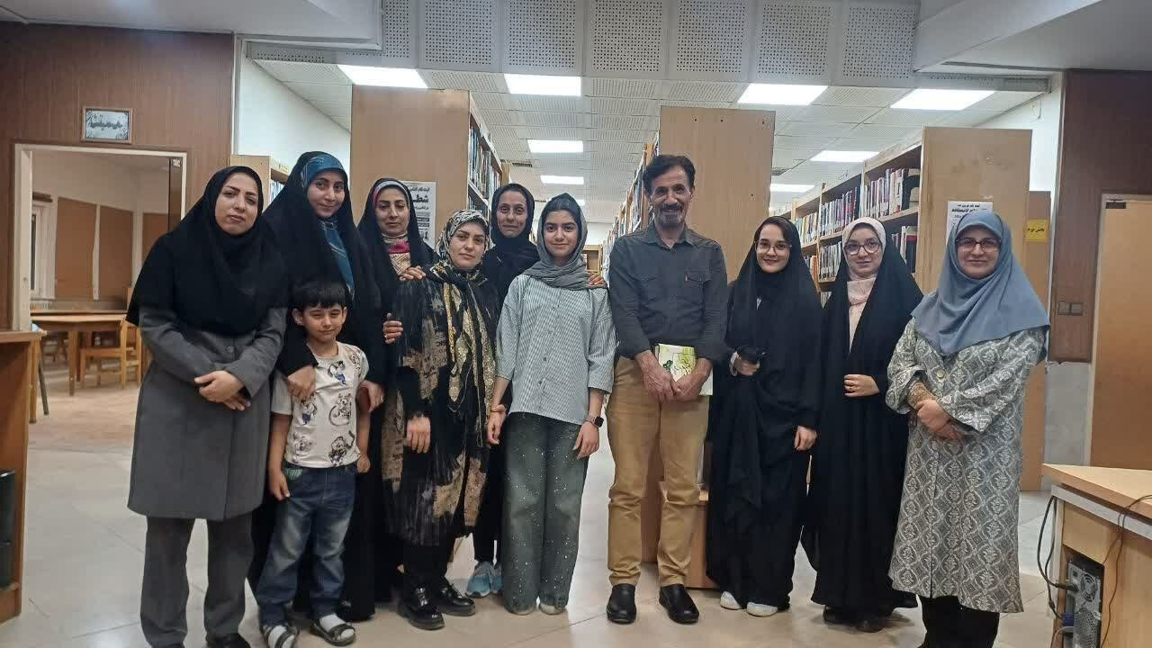 از حفظ قرآن کریم تا شاهنامه خوانی؛ روزهای پرنشاط در کتابخانه پانزده خرداد