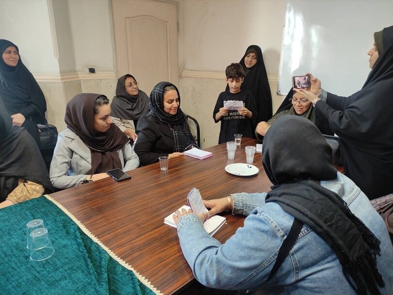 محفل ادبی «نوای پارسی» در کتابخانه ولایت قرچک برگزار شد