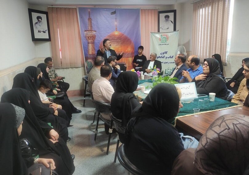 محفل ادبی «نوای پارسی» در کتابخانه ولایت قرچک برگزار شد