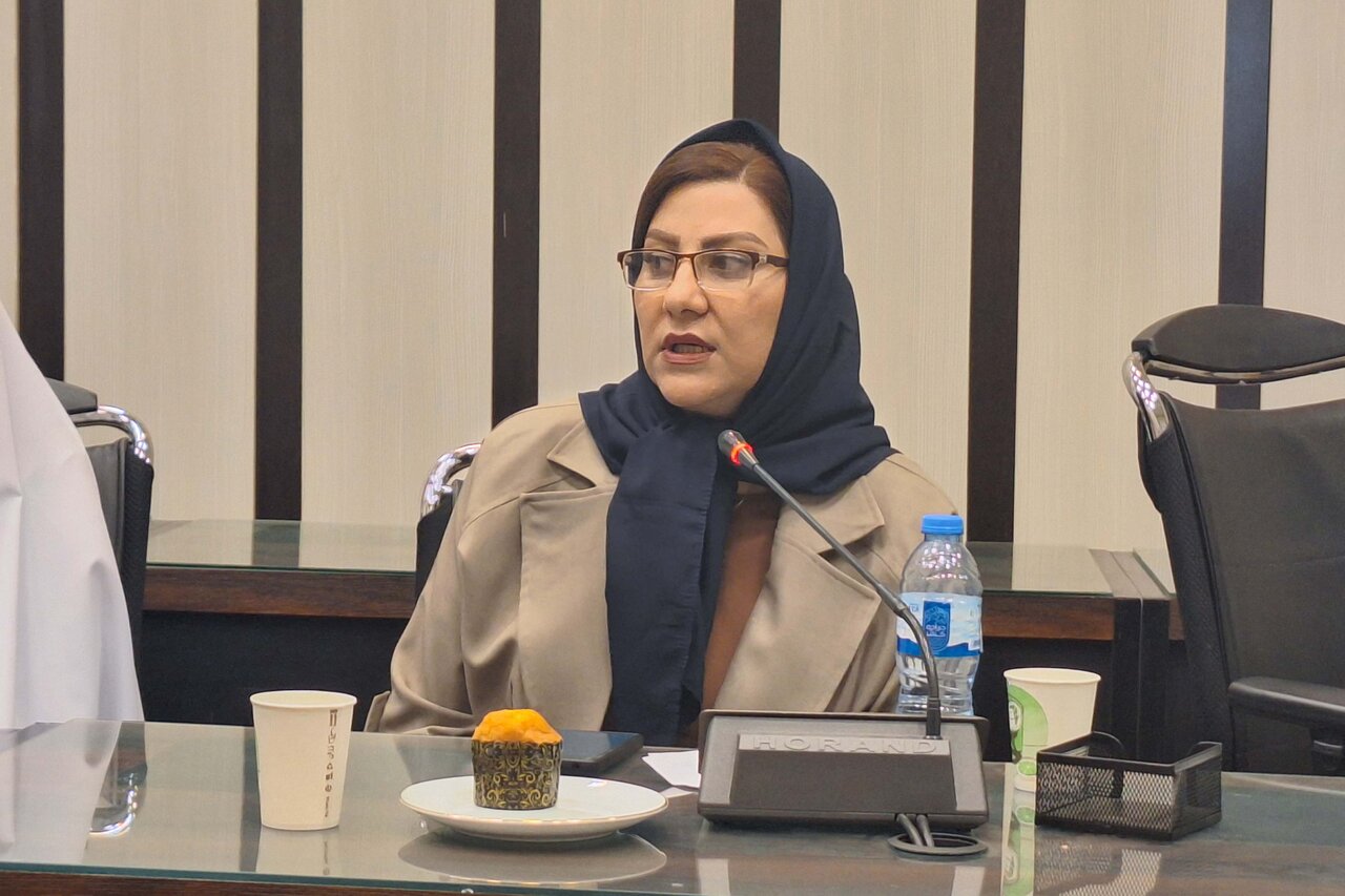 محفل ادبی «امشب ای ماه»؛ از شعر شهریار تا مشاعره و شاهنامه‌خوانی کودکان ایلامی