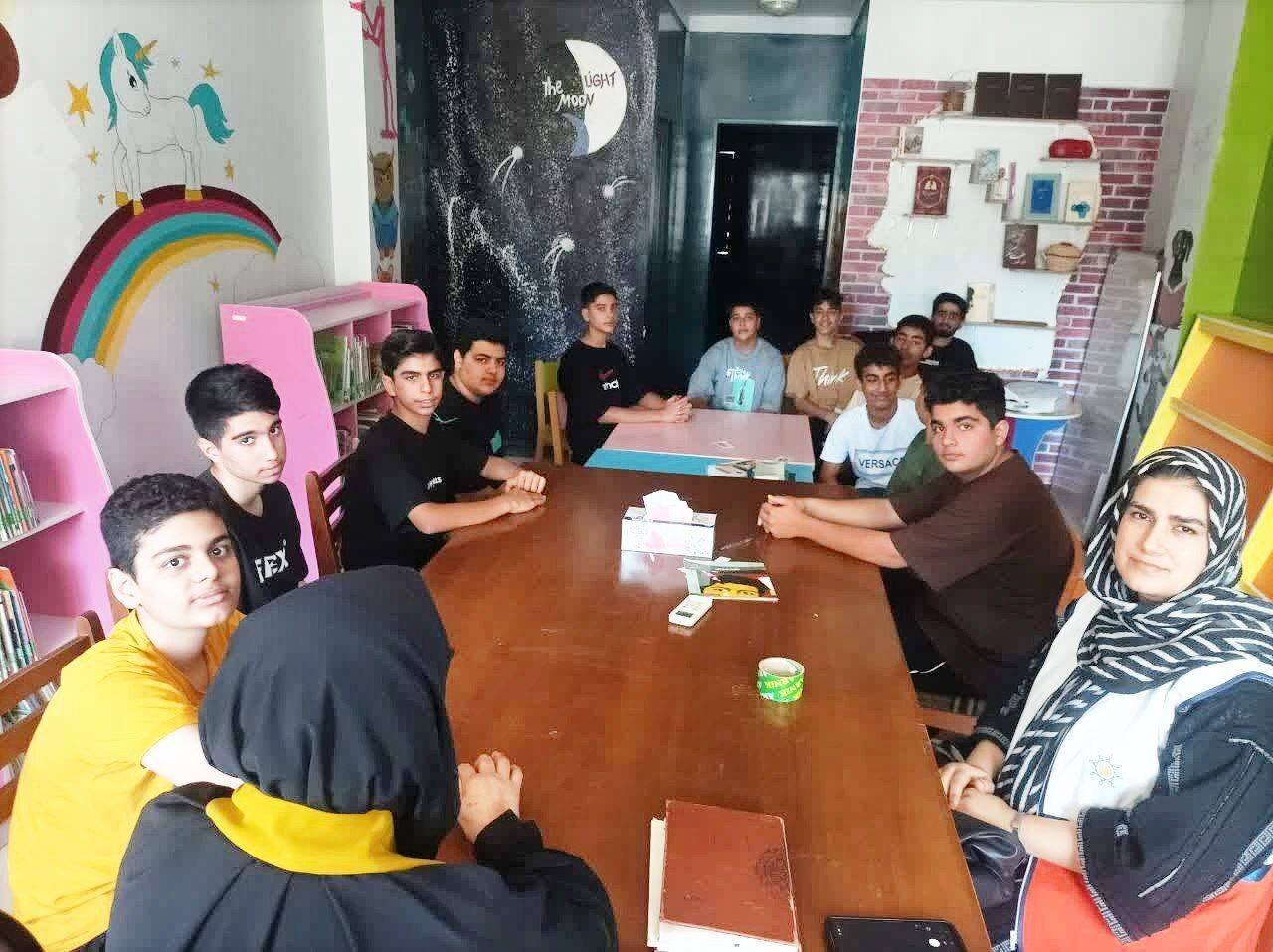 کارگاه تخصصی سواد رسانهای برای نوجوانان در شهرستان گلوگاه برگزار شد