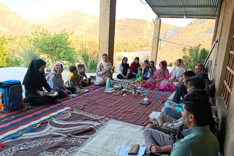 «کوله‌کتاب» کتابخانه شهید لاجوردی رودفاریاب به خیرک و دهرود رسید