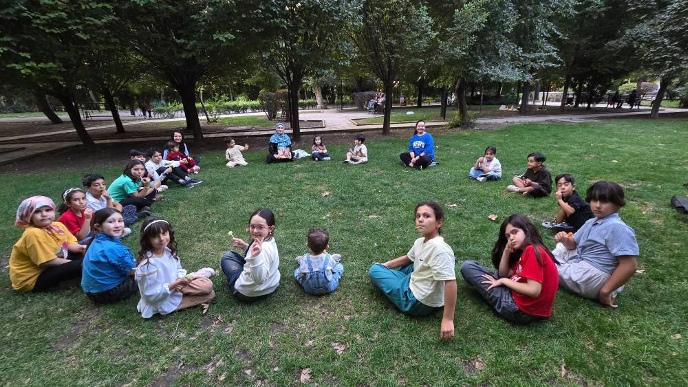 برگزاری دورهمی «قرار شیرینِ تابستونی» برای اعضای کتابخانه امام خمینی (ره)