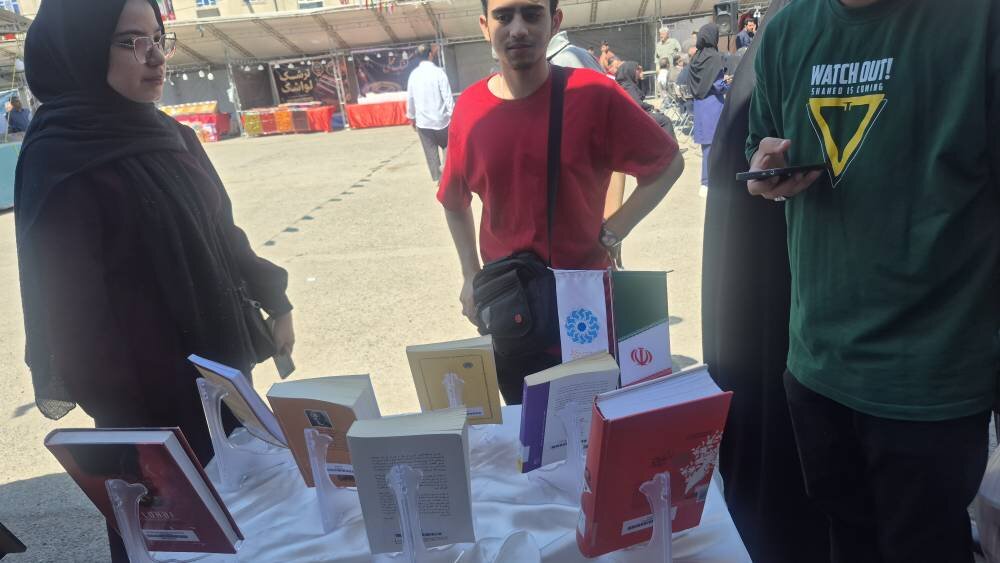 کتابخانه‌های عمومی اسلامشهر با برنامه‌های فرهنگی به جشنواره اقوام آمدند