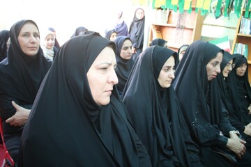 قاب‌های ماندگار از غرفه اداره‌کل کتابخانه‌های عمومی چهارمحال و بختیاری  در کنگره شهدا