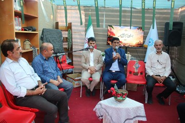 قاب‌های ماندگار از غرفه اداره‌کل کتابخانه‌های عمومی چهارمحال و بختیاری  در کنگره شهدا