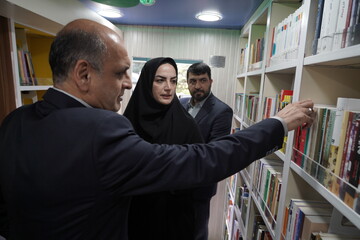 آیین راه‌اندازی ۴ دستگاه خودروی کتابخانه عمومی سیار