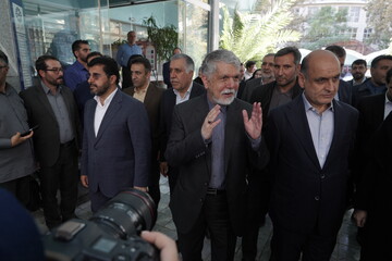 آیین راه‌اندازی ۴ دستگاه خودروی کتابخانه عمومی سیار