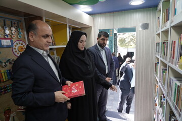آیین راه‌اندازی ۴ دستگاه خودروی کتابخانه عمومی سیار