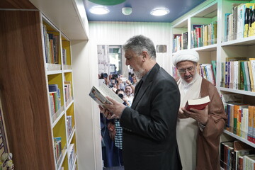 آیین راه‌اندازی ۴ دستگاه خودروی کتابخانه عمومی سیار