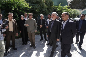آیین راه‌اندازی ۴ دستگاه خودروی کتابخانه عمومی سیار